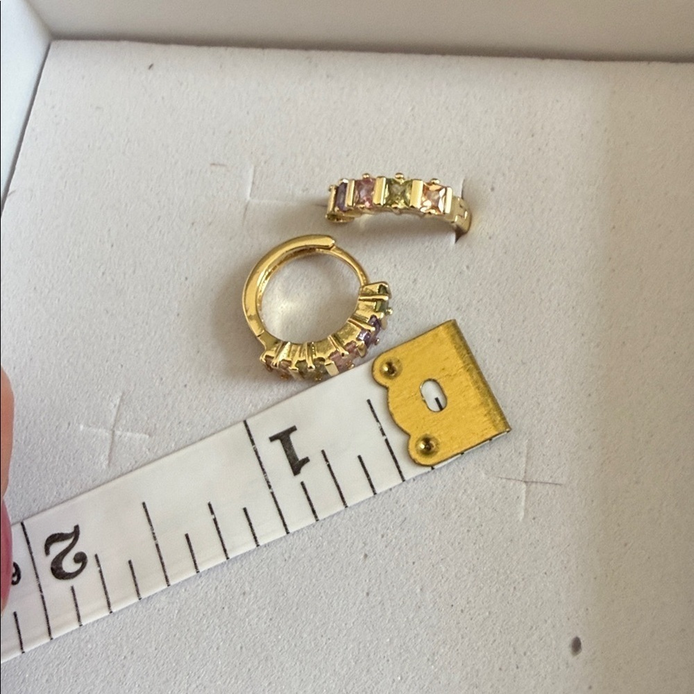 NWOT CM Gold Filled Earrings - Picture 4 of 4